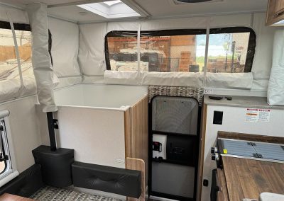 850SC Bathroom and Closet