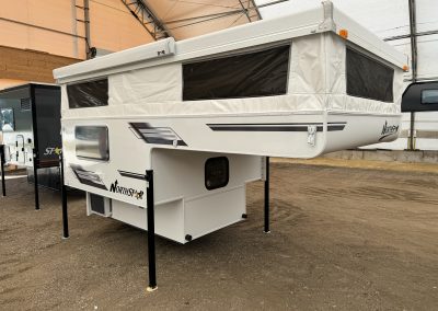 G Max 650 Exterior Passenger side