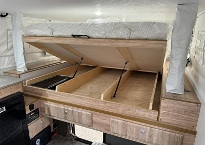 G Max 650 Lift up underbed storage